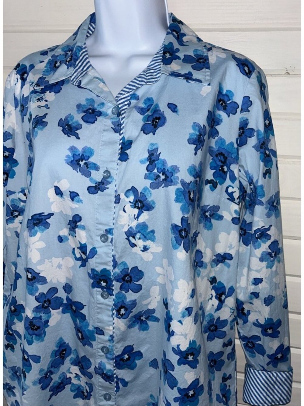 Susan Graver Sz 2 Blue Floral Woven Button Up Tunic Blouse Flip Cuffs EUC